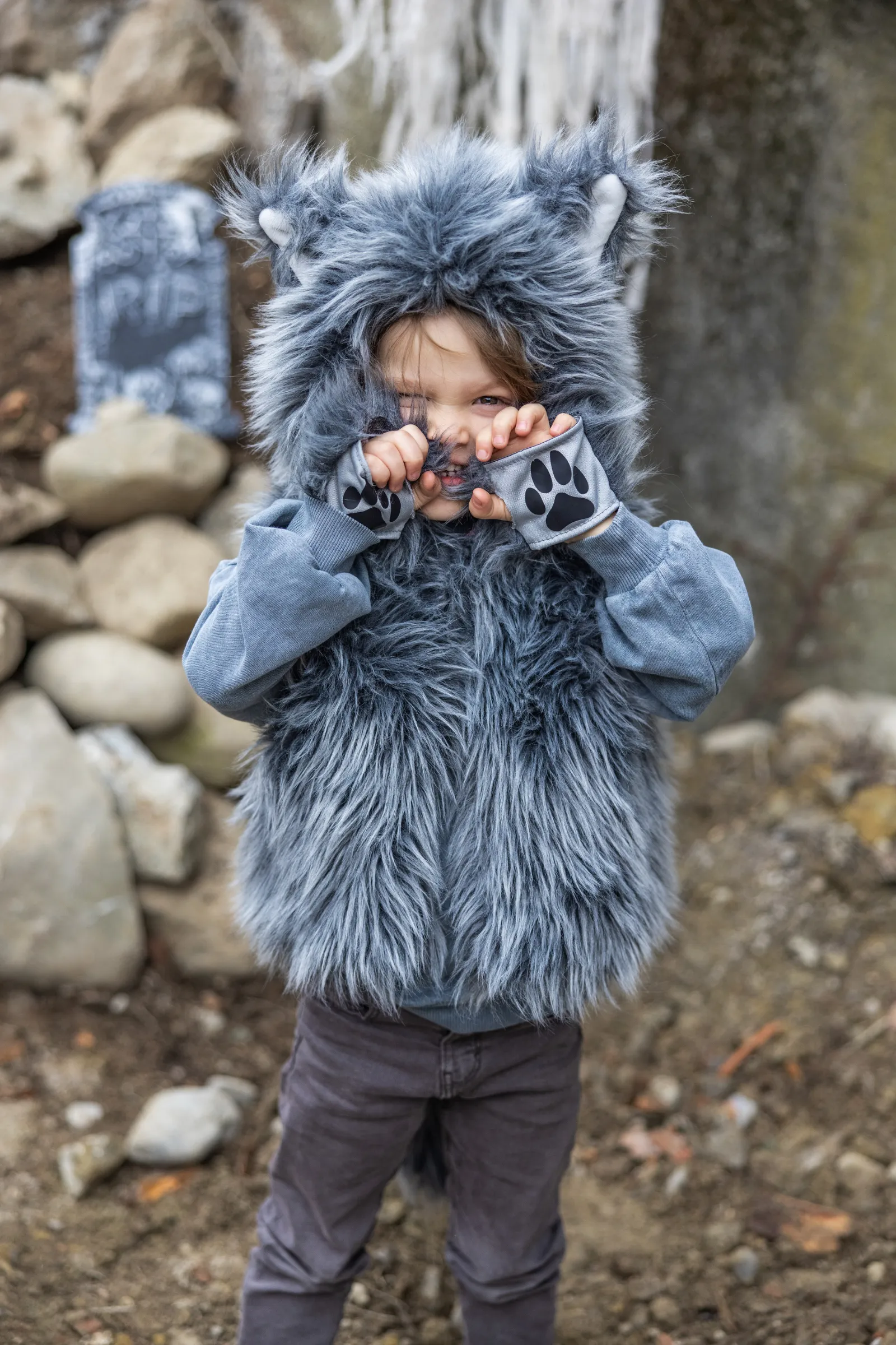 Big Bad Wolf Vest with Gloves 3/4